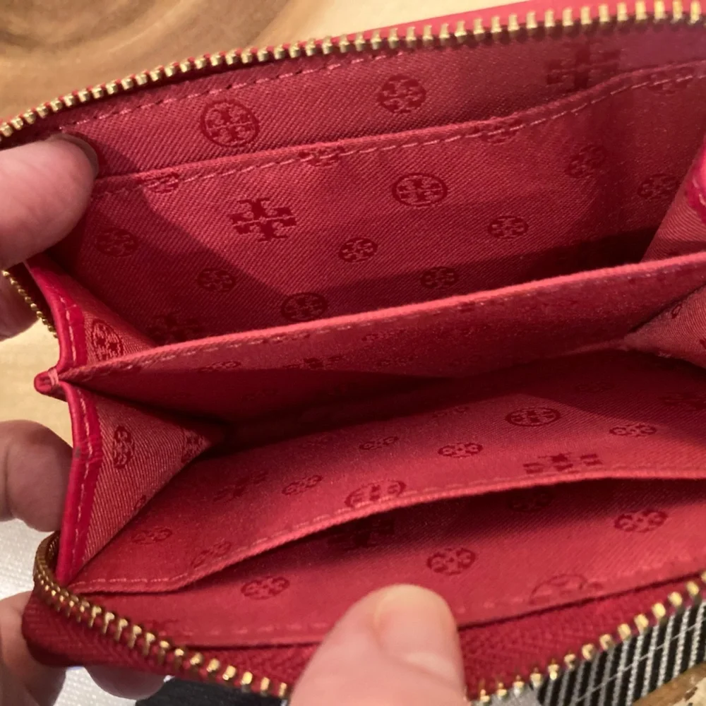 Tory Burch Thea Bifold Wallet Zip Around Wallet With Key fob Fushia Pink Rt-248$